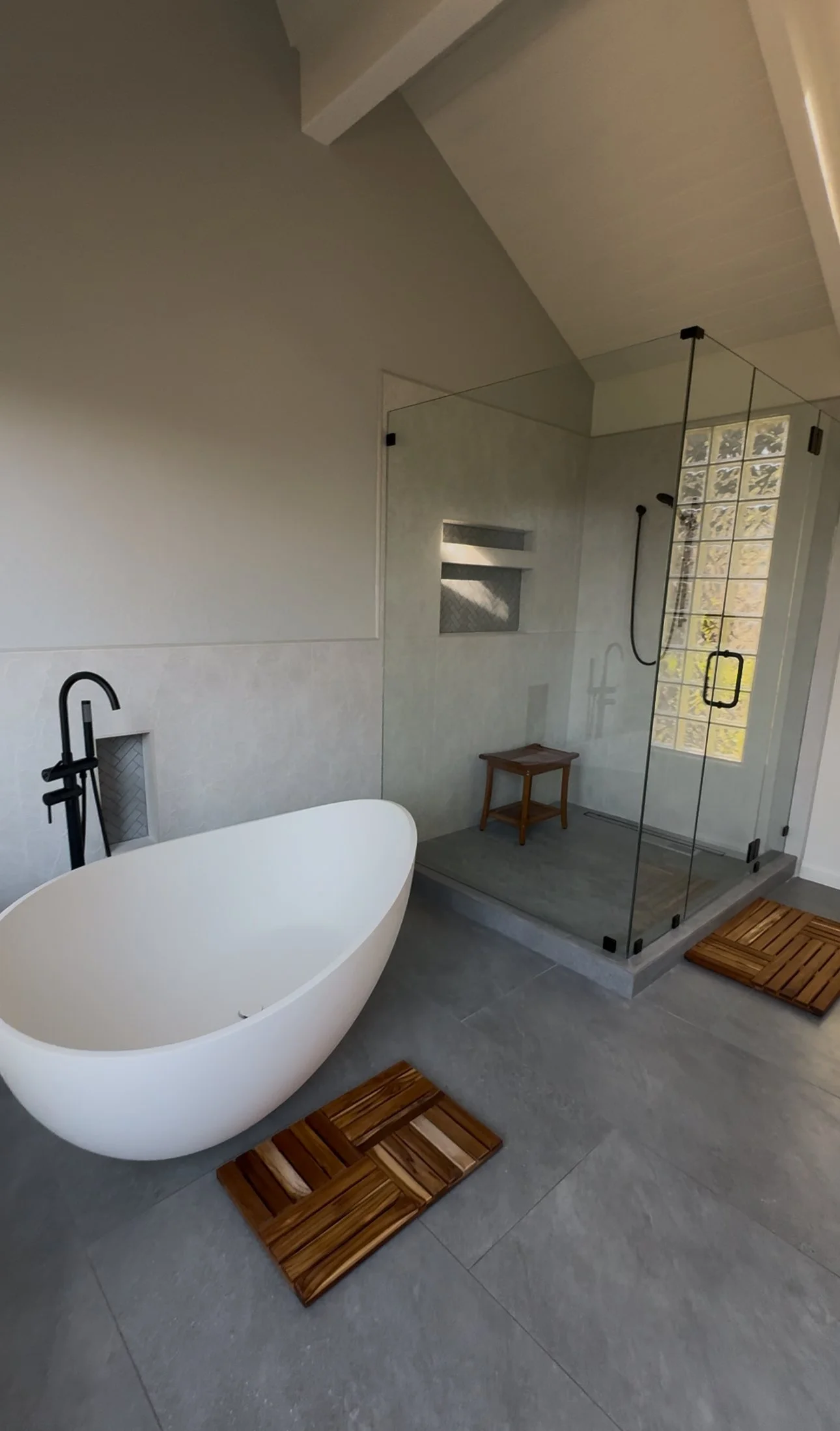 Interior remodel — completed project by No Limit Construction