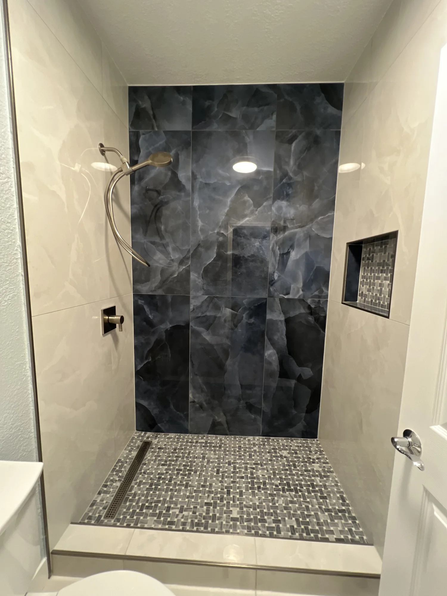Interior remodel — completed project by No Limit Construction